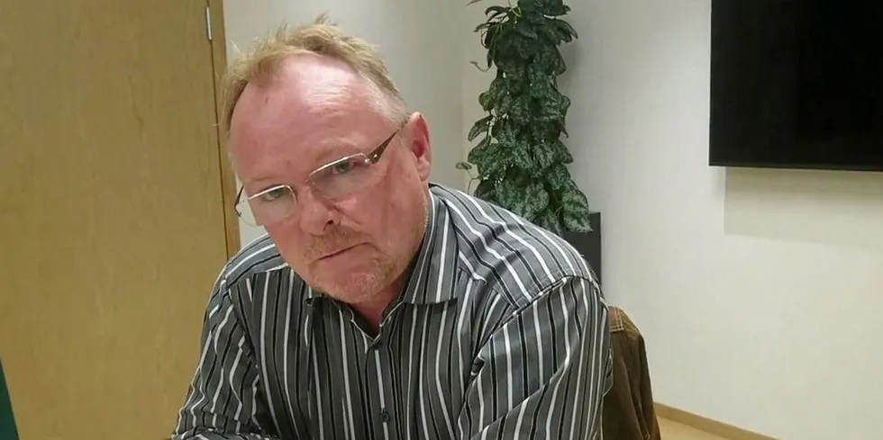MÅ SVARE: Fiskeriminister Per Sandberg må svare for seg til kontrollkomiteen på Stortinget.