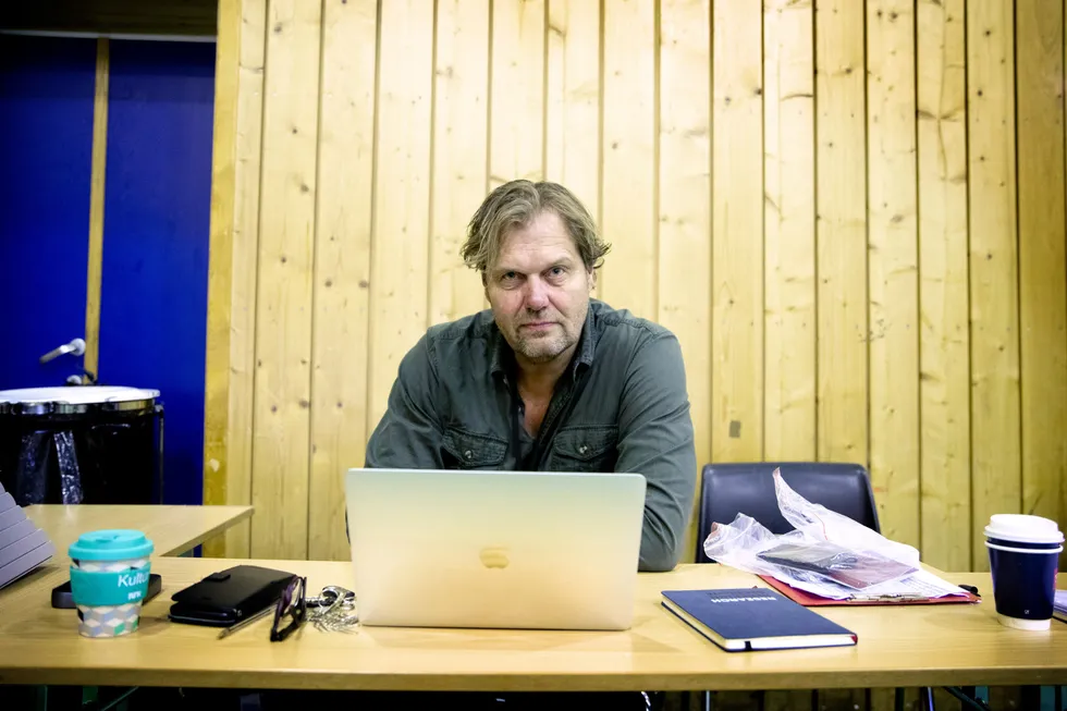 Politimannen Lars Holmen fra tiden som faglig leder i Forsvarets narkotikagruppe. Her gjennomføres kontroll på Sessvollmoen leir.