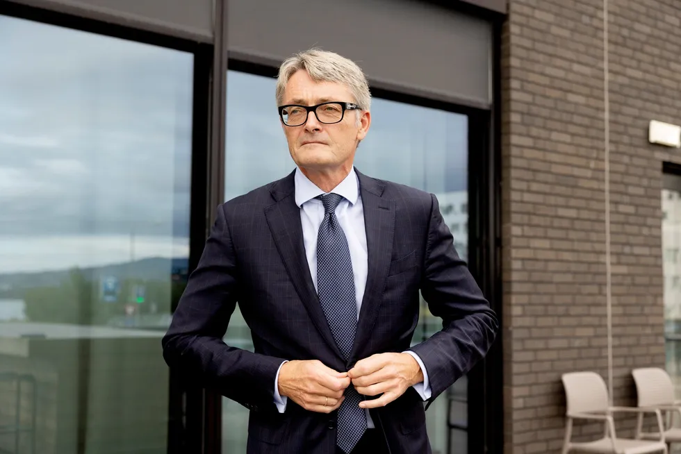 – Erfaringene for Aker og andre «grønne virksomheter» er en påminnelse om kompleksiteten i energisystemet, sier Aker-sjef Øyvind Eriksen.