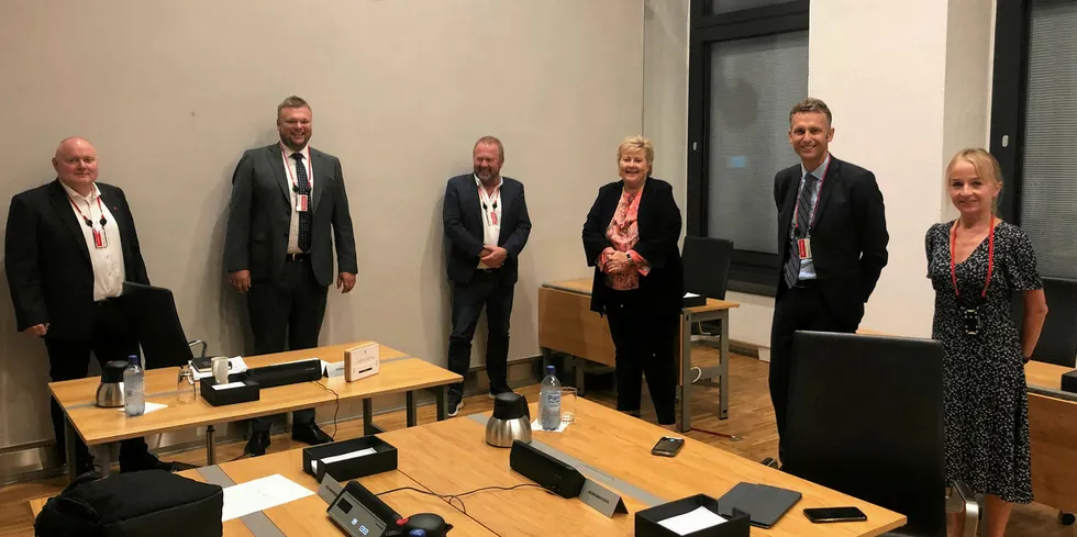 Fredag møtte statsminister Erna Solberg en delegasjon fra EL og IT Forbundet, NHO, LO, Energi Norge og BKK for å diskutere endringer i grunnrenten.