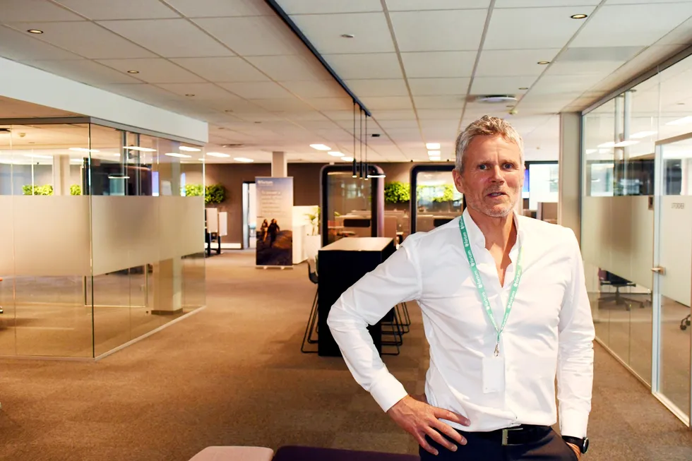 Fortum-sjef Hans-Erik Ramsdal er komfortabel med Norgespris. – Slik jeg har forstått det, skal grensesnittet fortsatt være at privatkunder skal ha en strømleverandør som i dag, sier han.