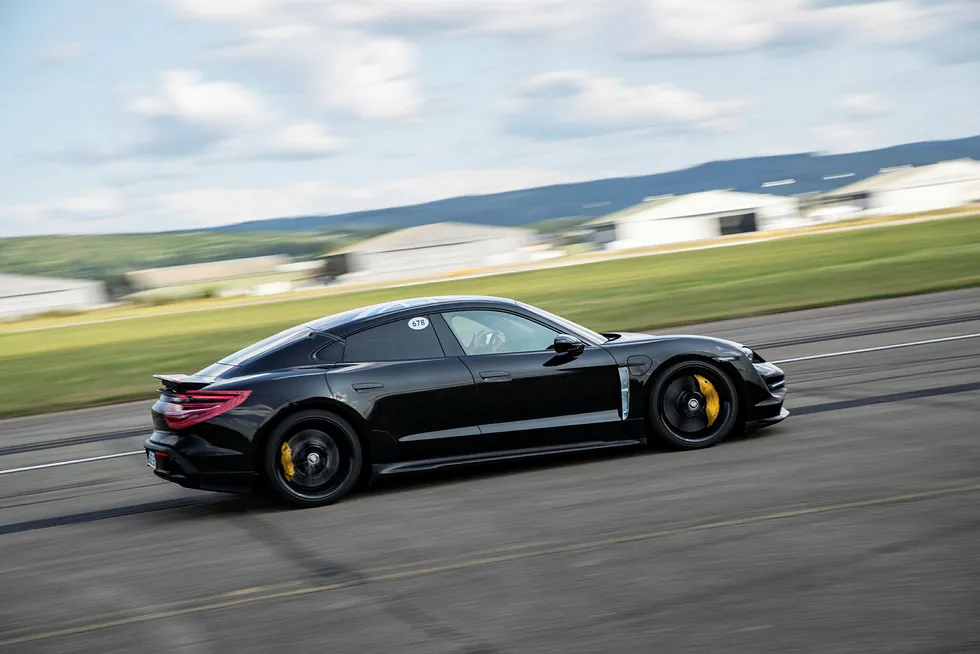 Porsche er nå på 20. plass blant norske bilmerker. 267 av de 419 registrerte bilene er av elbilen Taycan.