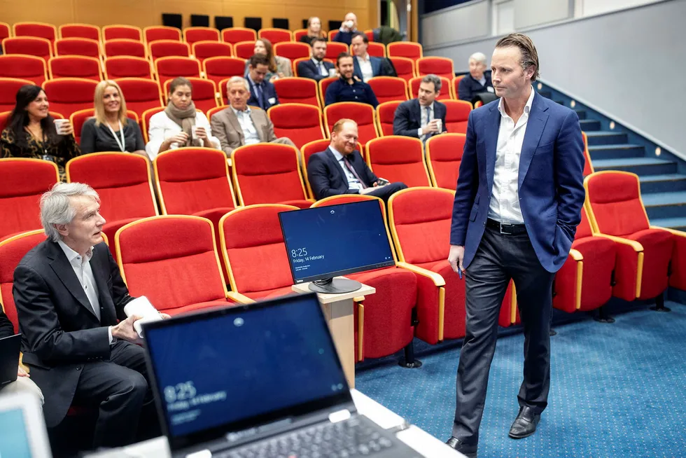 Konsernsjef Thomas Wilhelmsen i rederigruppen Wilh. Wilhelmsen har fått et tilbud om 3,2 milliarder kroner for å gi fra seg makten i det familieeide selskapet.
