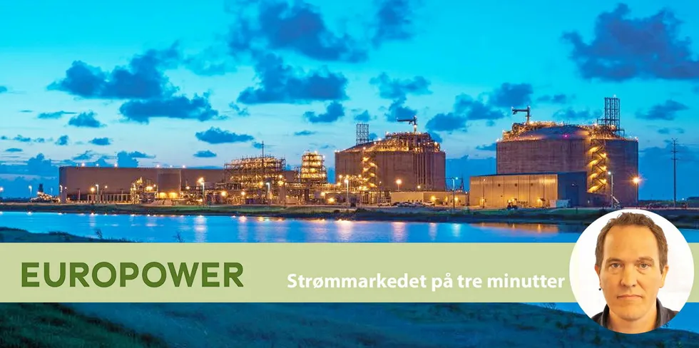 Eksplosjon og brann i Freeport LNG terminal sender gassprisene oppover torsdag. Eksportterminalen står for nesten 20 prosent av gasseksporten til USA.