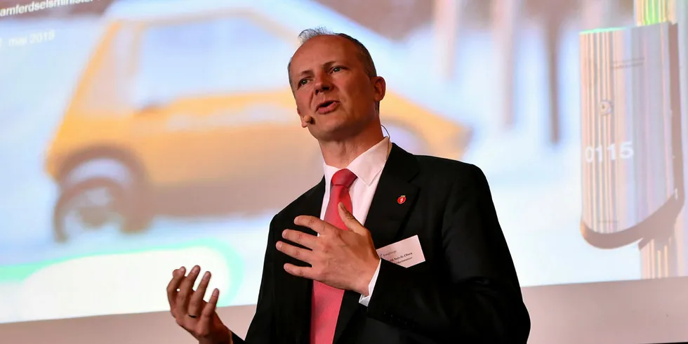 Elektrifisering: Samferdselsminister Ketil Solvik-Olsen (Frp) tror transportsektoren kan bli elektrifisert veldig raskt når tiden er moden. Foto Øyvind Lie
