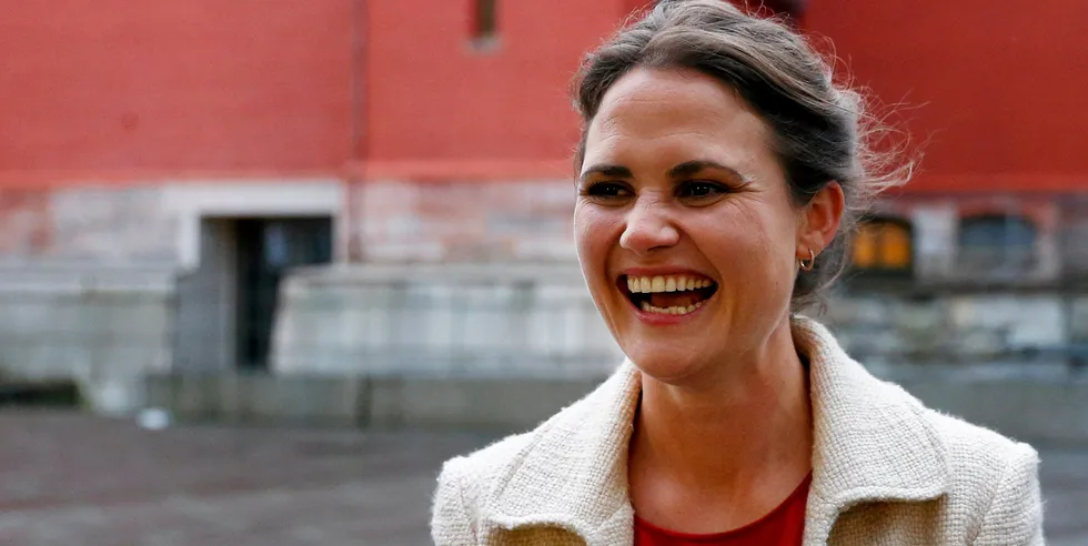 Stavanger-ordfører Kari Nessa Nordtun leder Arbeiderpartiets interne strømutvalg. Hun mener Norge må tørre å utfordre EØS-reglene på strøm.