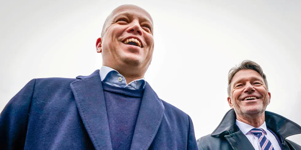 Finansminister Trygve Slagsvold Vedum og olje- og energiminister Terje Lien Aasland vil forlenge strømstøtten til mars 2023.