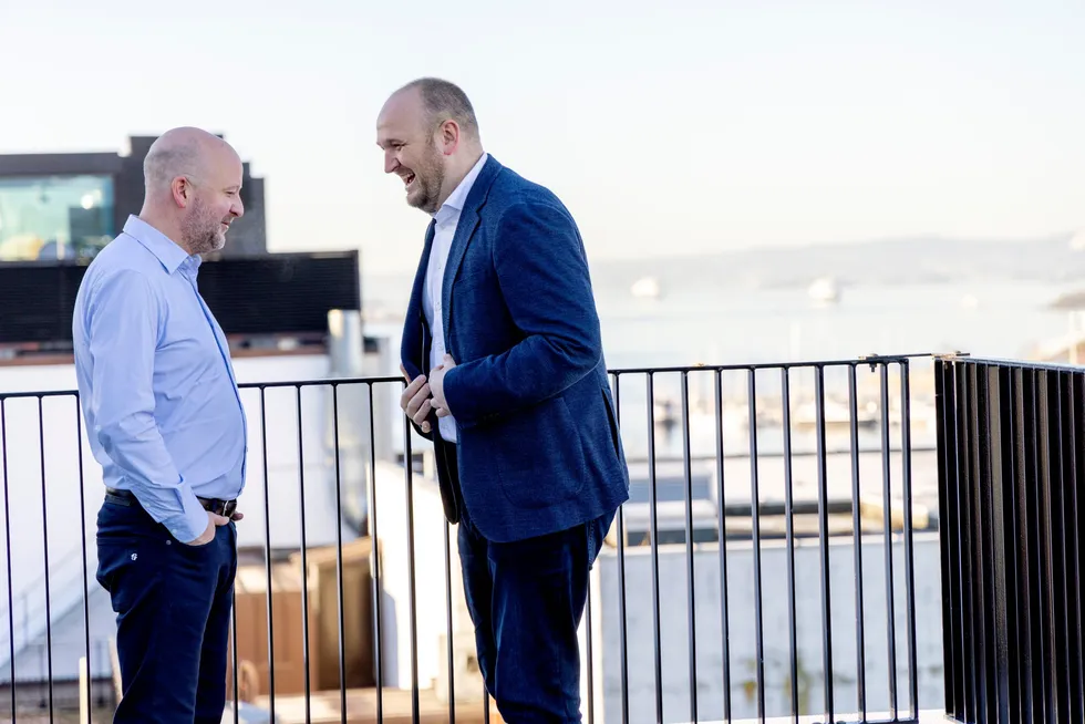 First House-partnerne Sigbjørn Aanes og Jon Georg Dale (til høyre)) går tungt inn i Kongsberg Arena. De håper på nytt Arendalsuka-eventyr, bare nærmere Oslo.