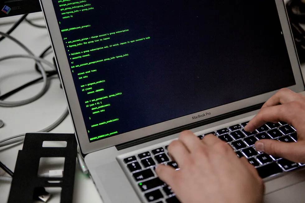 Amerikanske myndigheter har siktet to russere for hacking. Foto: Fredrik Bjerknes