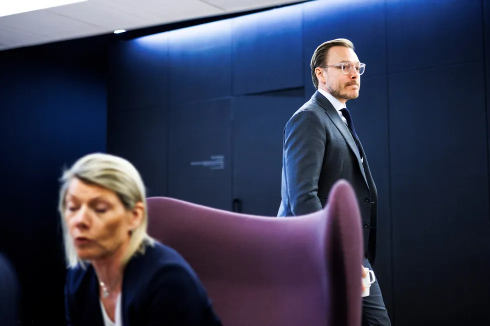 – Årets første kvartal er litt svakere enn samme periode i fjor, men alt i alt er vi godt fornøyde, sier Alexander Opstad. Toppsjef Kjerstin Braathen i forgrunnen.