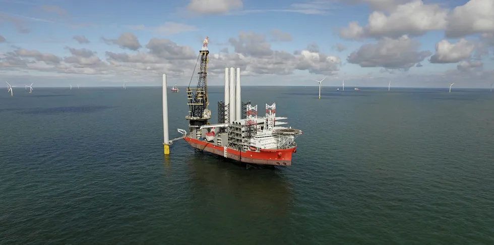 Turbine installation at Galloper.