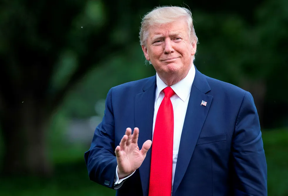 President Donald Trump «utstråler usikkerhet» skrev Storbritannias ambassadør i Washington i et lekket notat. Nå slår Trump tilbake.