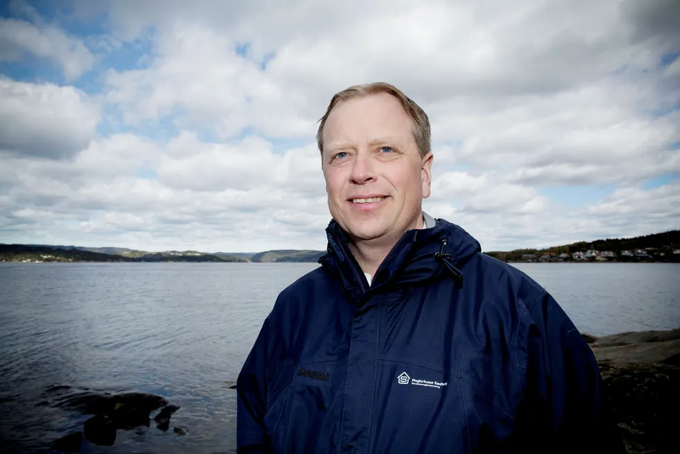 Eiendomsmegler Gustav Sædberg og søsknene trer inn under Privatmeglerens paraply.