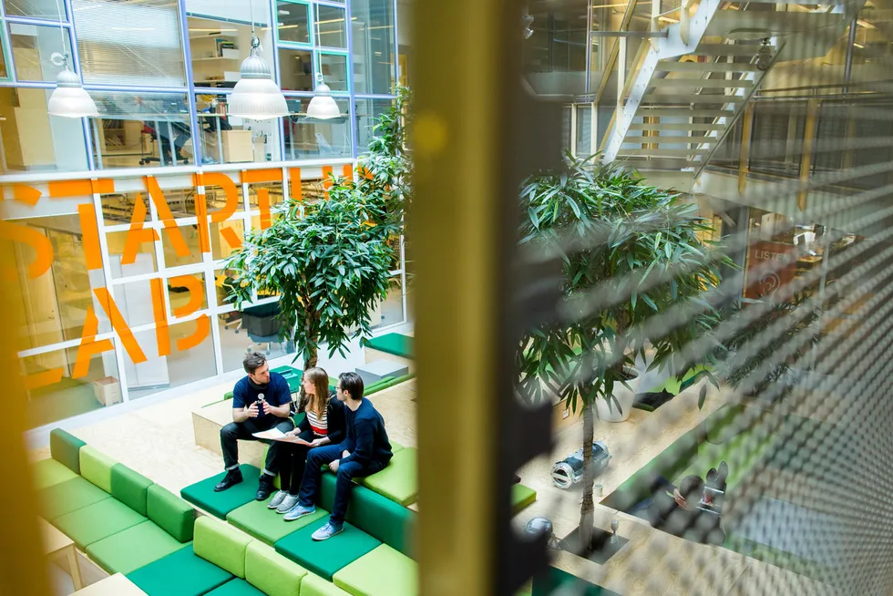 Kanskje er ideen om det neste store eventyret allerede født, skriver artikkelforfatteren, som her ved StartupLab i Forskningsparken i Oslo.