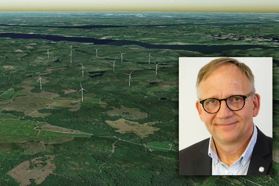 Zephyr AS ønsker å bygge vindpark i Aremark kommune. En utfordring er å overbevise ordfører Håkon Tolsby og resten av kommuneledelsen om at det er tiden for å investere i fornybar energi.