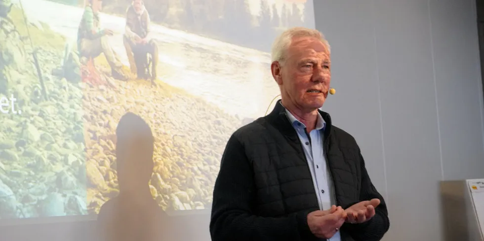 Gigante-gründer Kjell Lorentsen. Her under et innlegg på Dialogkonferansen for villaks og sjøørret 2023 i Bodø.