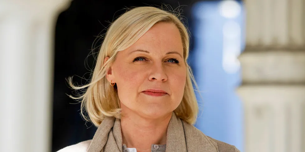 Senioranalytiker Lene Hagen i Volue Insight peker på de direkte forbindelsene fra NO2 til Storbritannia, Tyskland, Danmark og Nederland som en viktig forklaring på at Sørlandet skiller lag fra resten av Sør-Norge nå i sommer.
