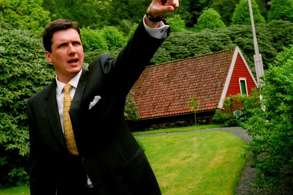 Tom Chr. Steckmest.