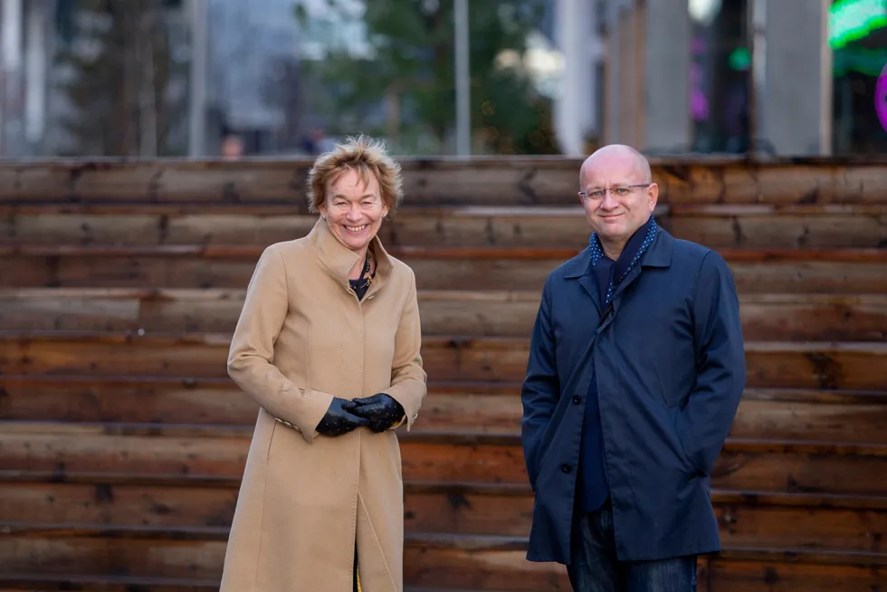 DNBs ledere for sjømat. Anne Hvistendahl og Dag Sletmo.