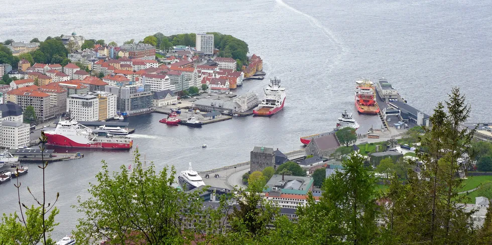 Bergen er en av storbyene som ba om utsettelse høringsfristen for grunnrenteskatt i havbruk.