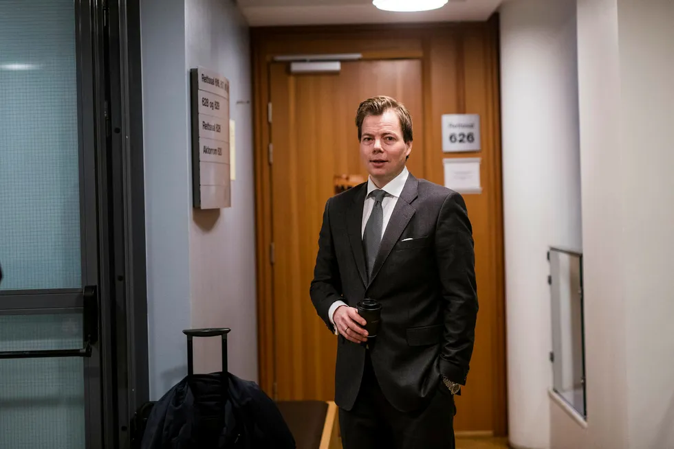 Konsernsjef Lars Sperre i Norske Skog er tirsdag morgen til stede under første skiftesamling i det børsnoterte konsernet Norske Skogindustrier asa. Foto: Skjalg Bøhmer Vold