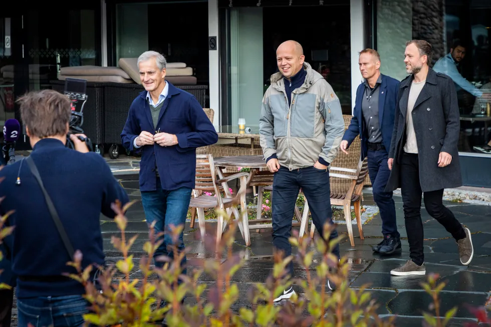 Jonas Gahr Støre (Ap) Trygve Slagsvold Vedum (Sp) og Audun Lysbakken (SV) er (bortimot) enige om å oppløse Viken. Det er synd.