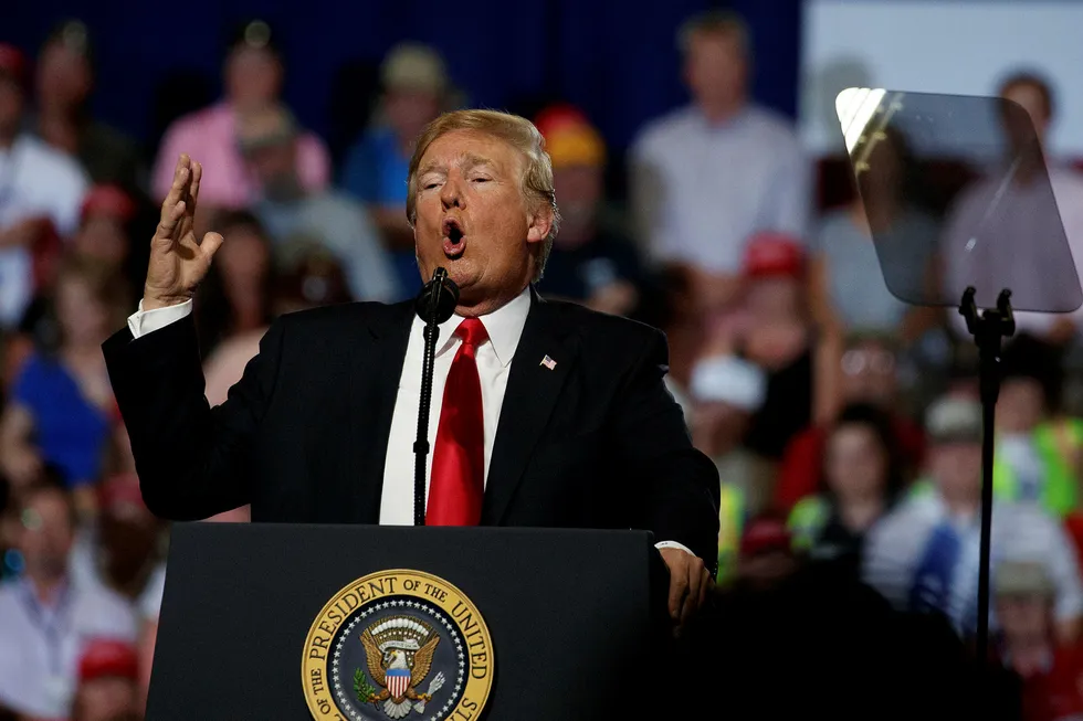 Donald Trump har sparket igang handelskrigen mot Kina, og tollen kan øke ytterligere. Foto: Carolyn Kaster