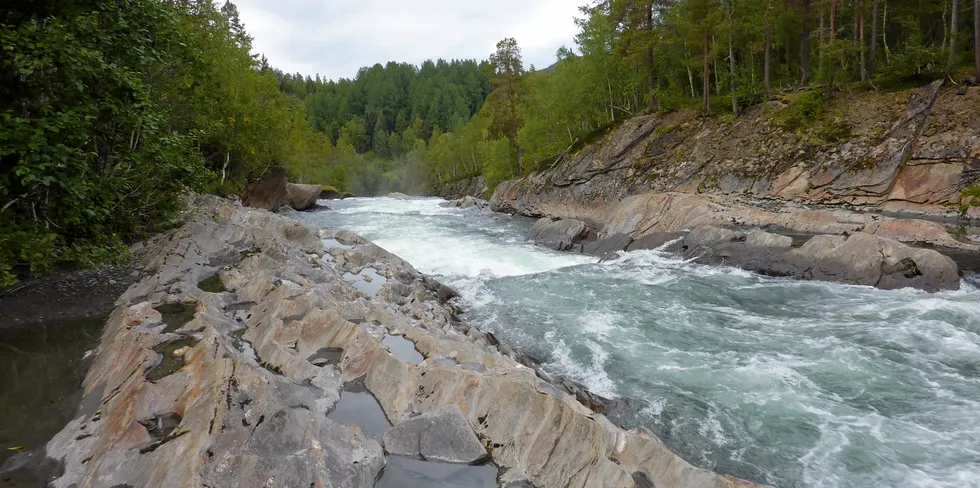 Norsk vassdrag: Beiarelva i Nordland.