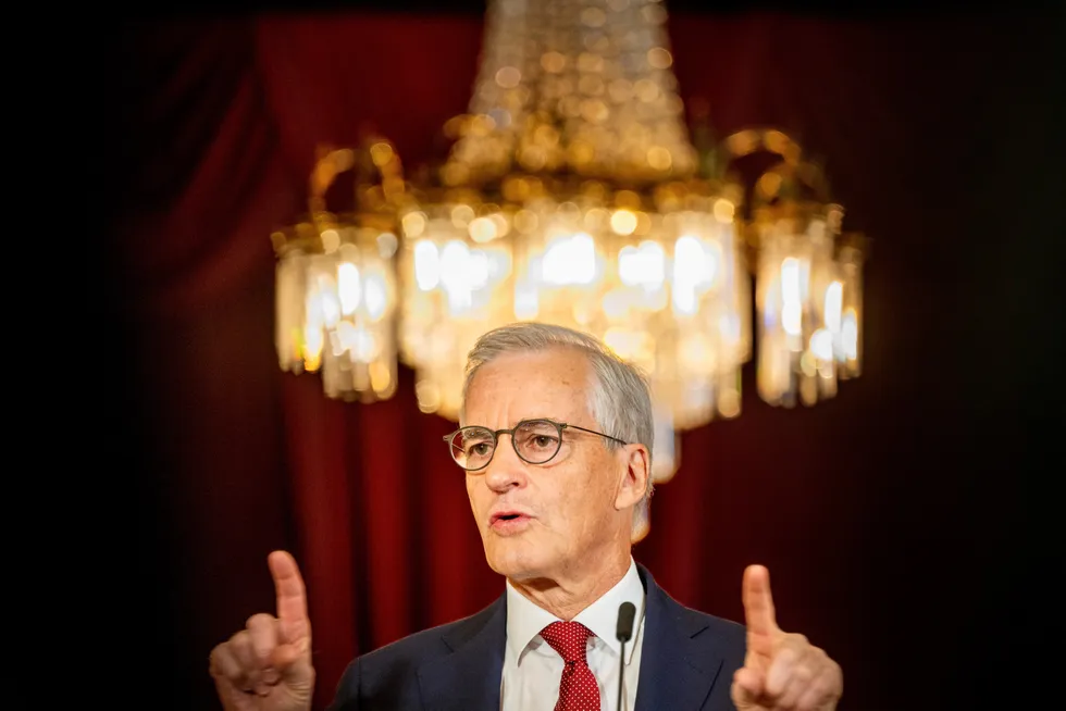 Statsminister Jonas Gahr Støre (Ap) oppsummerer det siste halvåret i sin tradisjonelle pressekonferanse i statsministerboligen.