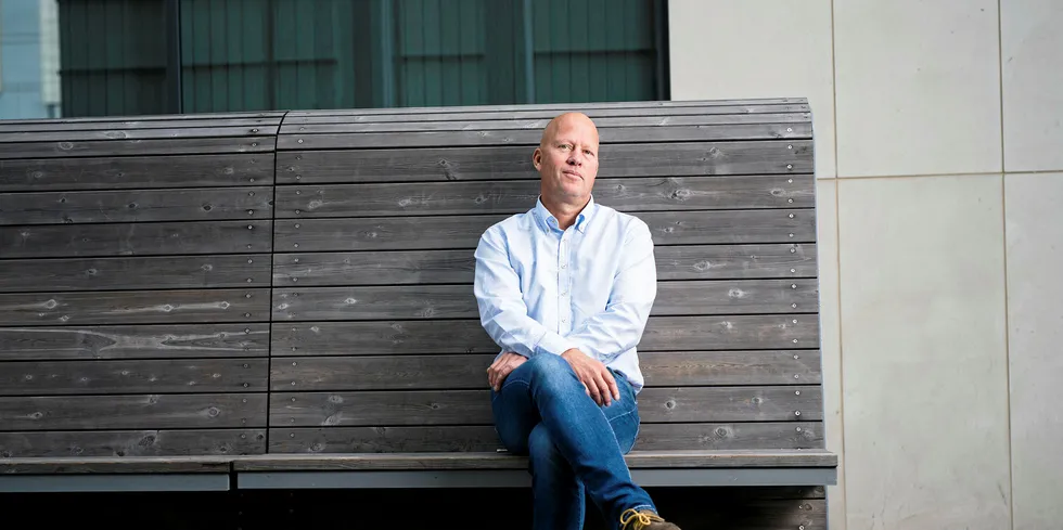 Harald Koch-Hagen, direktør for strategisk aktivaallokering i KLP, kan fortelle at de nå investerer 50 millioner euro i et svensk vindkraftprosjekt.