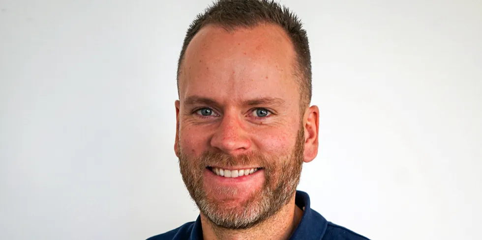 Peder Qvale forlater Olje- og energidepartementet og starter i IT-bransjen.