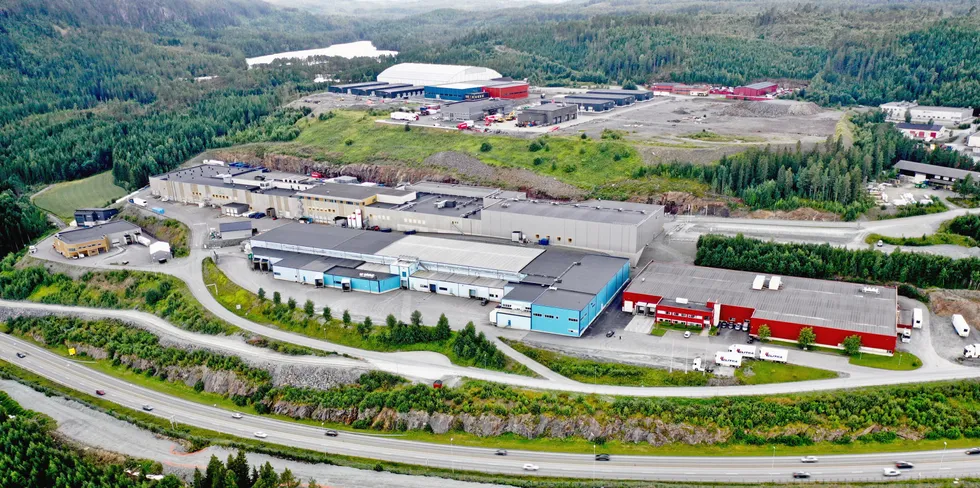Her i Sveberg næringspark planlegger Trønderenergi sitt første pilotprosjekt for solenergi, men møter på en klassisk problemstilling for deling av solstrøm i Norge.