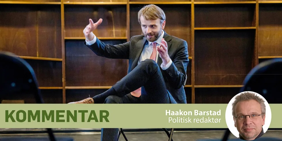 Næringsminister Jan Christian Vestre sitt narrativ er at kraftselskapene ødelegger hans visjon om billige fastprisavtaler.