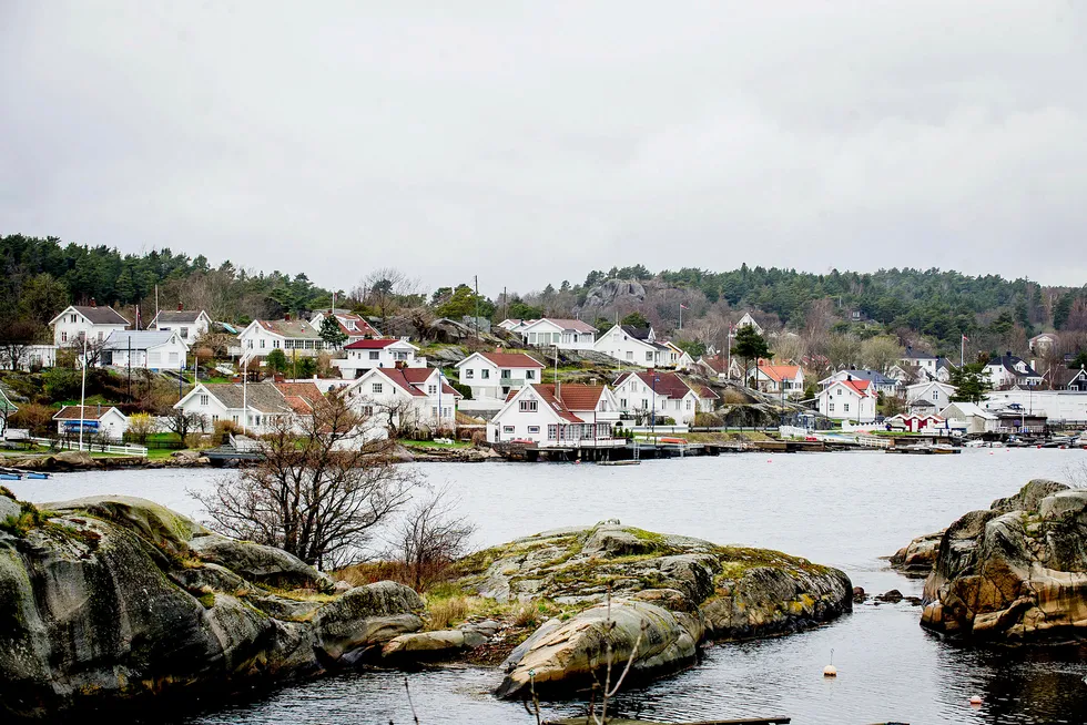 Faren med å gi lokalpolitikerne større muligheter til å gi dispensasjon er åpenbare. Påstander om ukultur, korrupsjon og forskjellsbehandling vil få grobunn, skriver Fredrik Holth og Gro Sandkjær Hanssen. Illustrasjonsfoto: Tjøme.