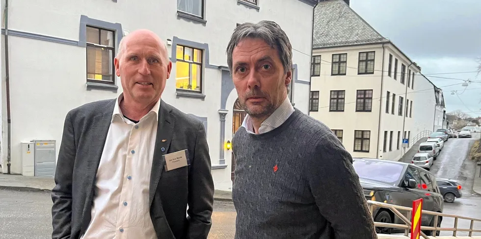 Det er ikke mulig å drive reketrål i Norge med dagens avgifter mener Jan Ivar Maråk (t.v.) assisterende direktør Fiskebåt og Christian Halstensen, styreleder i Fiskebåt under Pelagisk Arena 2024