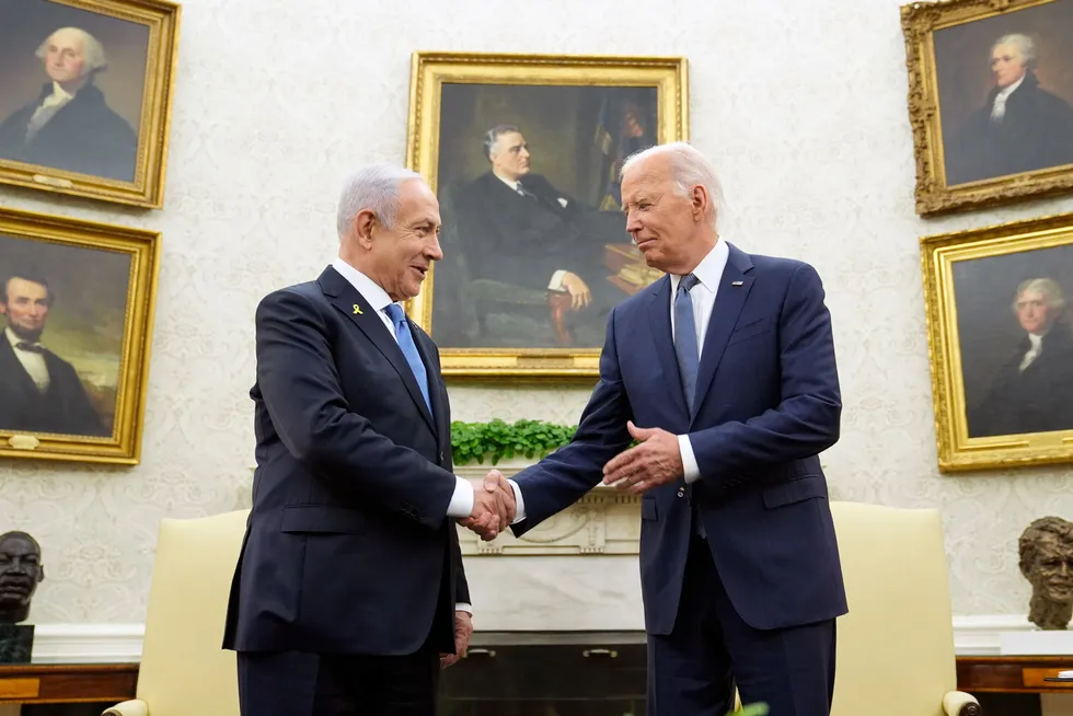 I sommer var det tilsynelatende god stemning mellom israels statsminister Benjamin Netanyahu og president Joe Biden da de møttes i Det hvite hus. Bob Woodwards bok «War» forteller en annen historie.