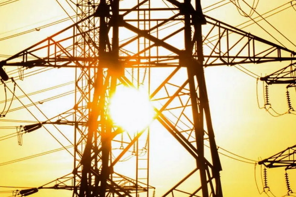 Det internasjonale energibyrået IEA registrerer i sin rapport Electricity Mid-Year Update at negative strømpriser er blitt vanlig over hele verden. Byrået peker på at negative priser gir nye muligheter for aktører som tilpasser seg det nye prisbildet.
