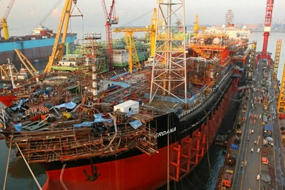 Bumi allows Erin to sell Oyo cargo