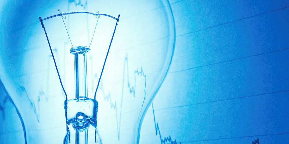 Systempris torsdag: Spoten ned 1,25 til 37,38 euro/MWh
