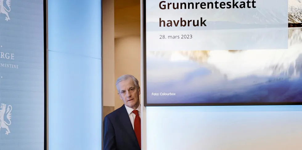 Statsminister Jonas Gahr Støre (Ap) og finansminister Trygve Slagsvold Vedum (Sp) holdt pressekonferanse om grunnrenteskatt på havbruk.