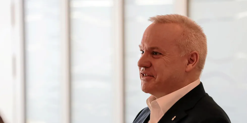 Equinor-sjef Anders Opedal levert 0,5 TWh med fornybar energi i forrige kvartal. Det var litt over én prosent av den samlede energiproduksjonen der fossil energi utgjorde nesten 99 prosent.