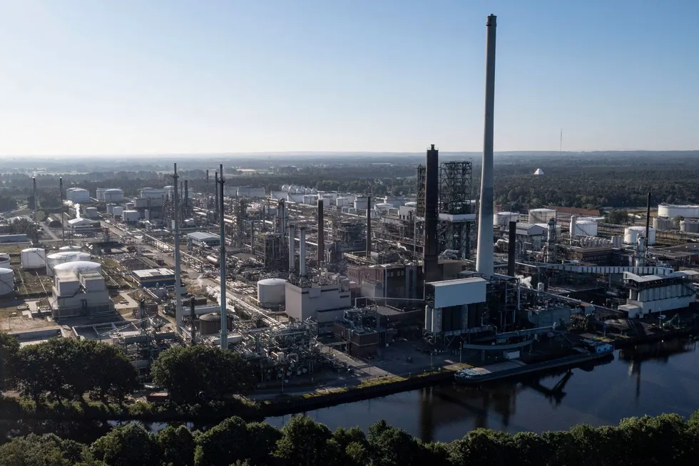 An aerial photograph of the Lingen refinery