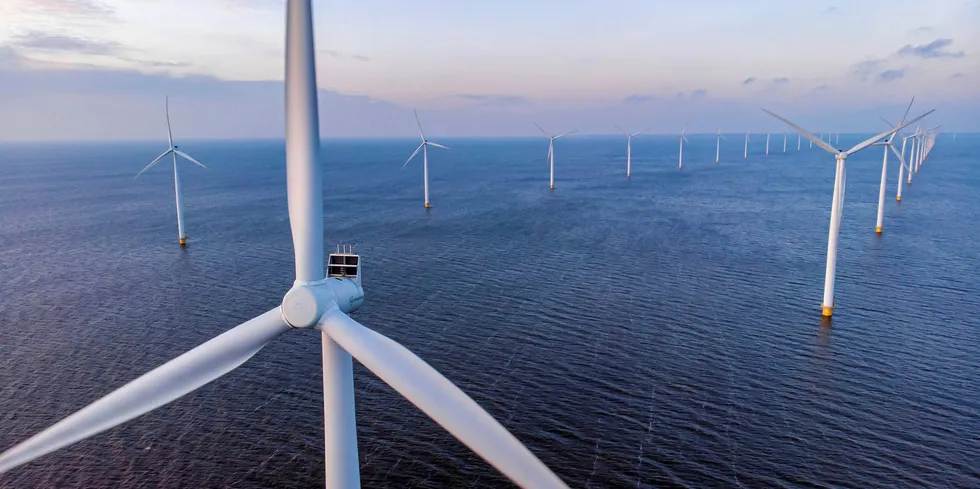 ABB leverer et omfattende system for IT-infrastruktur, datasikkerhet, tilstandsovervåking, styring og fjerntilgang til havvindparker i Nordsjøen.
