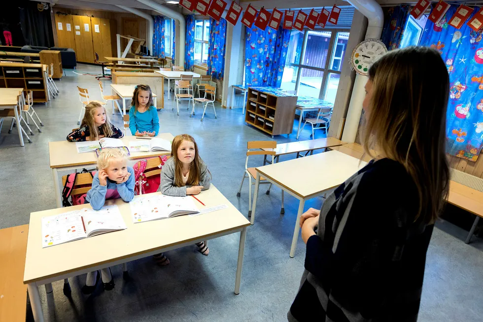 Mødre må minst få mulighet til å ta ut permisjon i tråd med Helsedirektoratets faglige anbefalinger, altså åtte måneder.