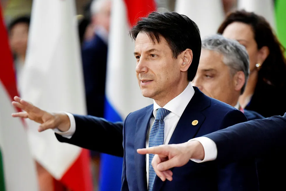 Den italienske statsministeren Giuseppe Conte gjør det klart at han vil prioritere italienerne først i sin politikk. Foto: Ben Stansall/AFP/NTB Scanpix