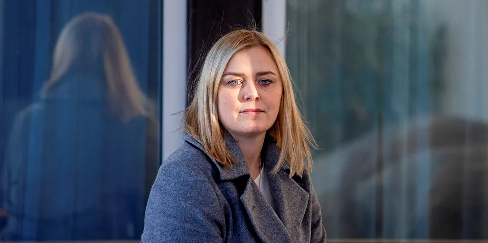 Tina Bru får ikke møtt vindkraftengasjementet direkte. Dagens planlagte møte er avlyst som følge av nye korona-råd i fra helsemyndighetene.