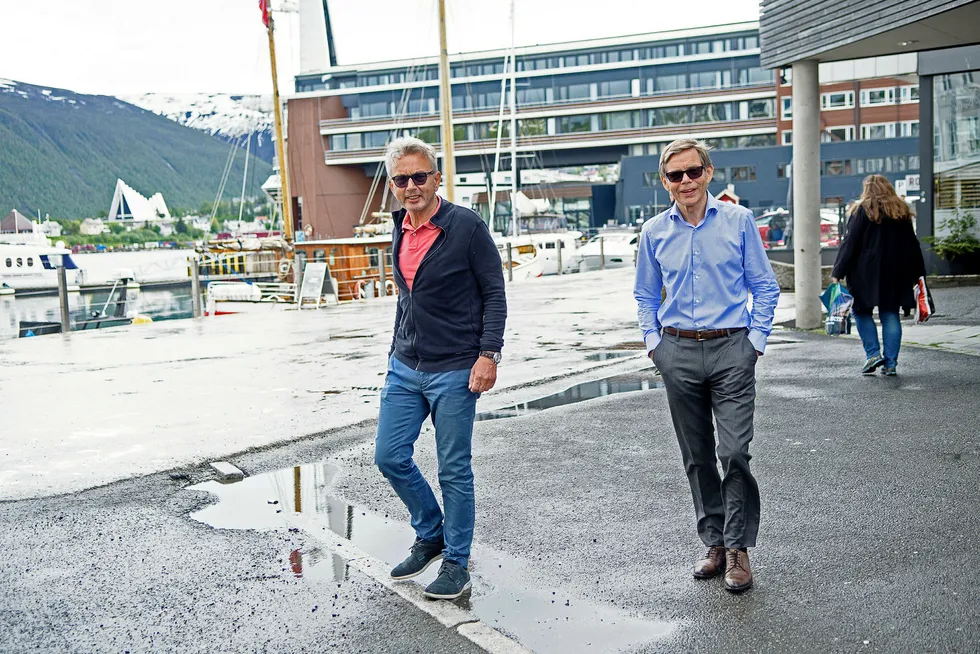 Gründerne Ole Monsen (til venstre) og Per Aronsen selger seg ned i Saltdalsbygg. Foto: Lars Åke Andersen