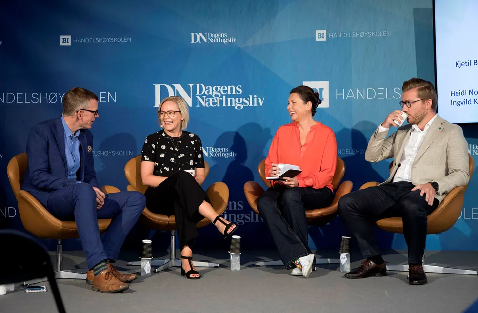 Fra venstre: Kjetil B. Alstadheim leder DNs Frokost uten filter med Ingvild Kjerol, Heidi Nordby Lunde og Sveinung Rotevatn.