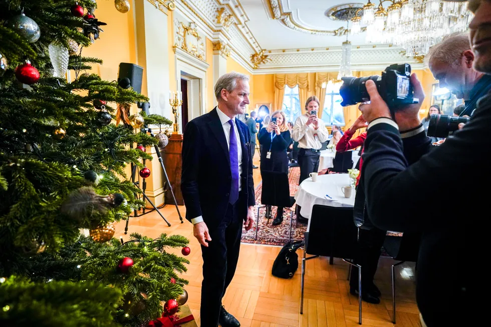 Statsminister Jonas Gahr Støre (Ap) under sin halvårlige pressekonferanse.