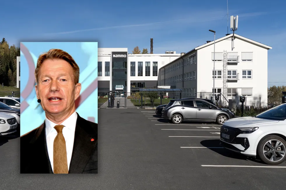 Nammo må sende en formell søknad til Elvia, sier energiminister Terje Aasland (Ap).